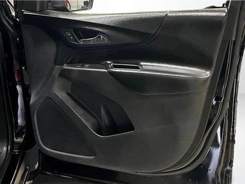 Used 2022 Chevrolet Equinox LT image 27