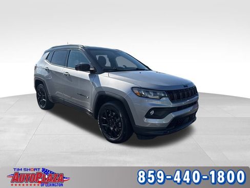 Used 2023 Jeep Compass Altitude image 8