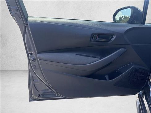 Used 2024 Toyota Corolla LE FWD image 11