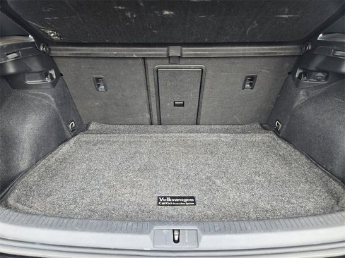 Used 2019 Volkswagen Golf 4-Door image 30