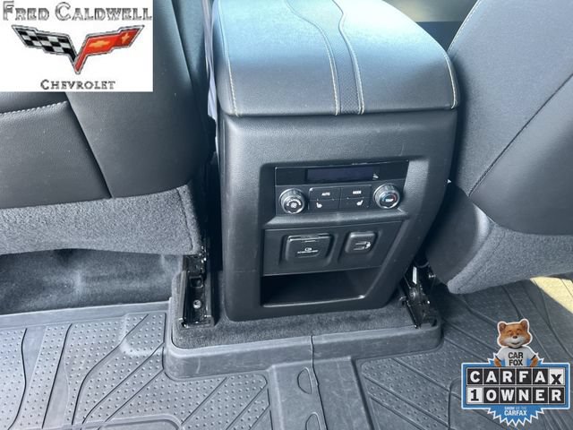 Used 2023 Chevrolet Traverse Premier FWD image 26