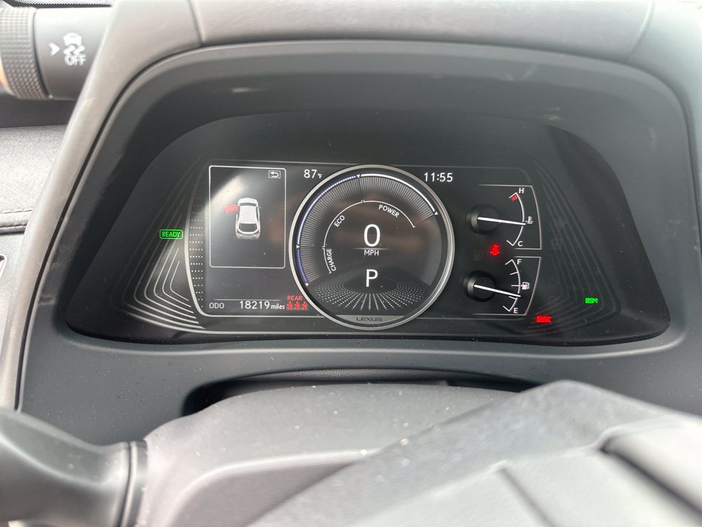 Used 2024 Lexus UX 250h FWD image 2