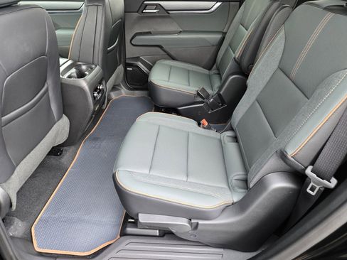 New 2025 GMC Acadia AT4 image 7