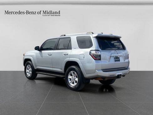 Used 2022 Toyota 4Runner SR5 Premium image 5