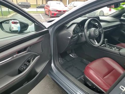 Used 2024 MAZDA MAZDA3 s image 13