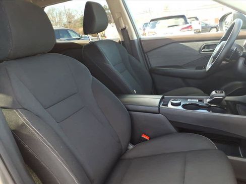 Used 2023 Nissan Rogue S image 24