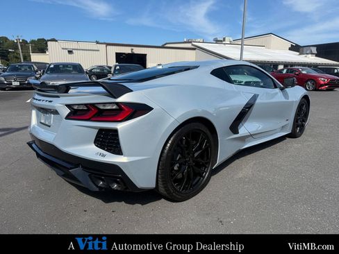 Used 2023 Chevrolet Corvette Stingray Premium Cpe w/ Z51 Performance Package image 9