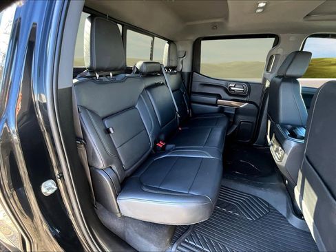 Used 2022 Chevrolet Silverado 1500 LT Trail Boss w/ LT Trail Boss Premium Package image 17