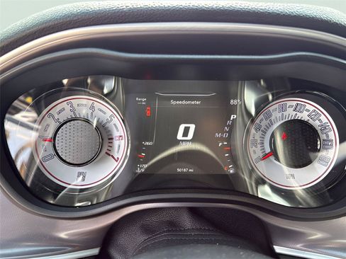 Used 2019 Dodge Challenger R/T Scat Pack w/ Shaker Package RWD image 5