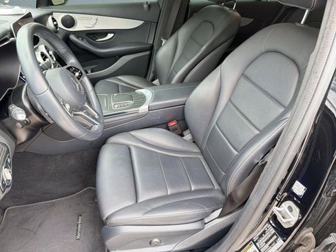 Used 2022 Mercedes-Benz GLC 300 4MATIC image 5