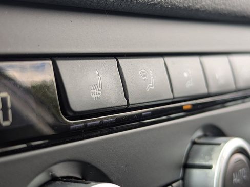 Used 2013 Volkswagen Tiguan SEL AWD/4WD image 22
