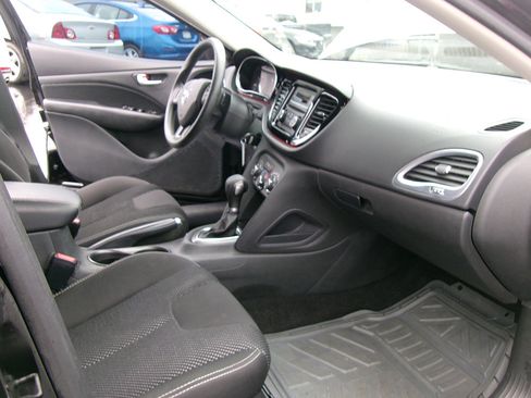 Used 2016 Dodge Dart SXT image 10