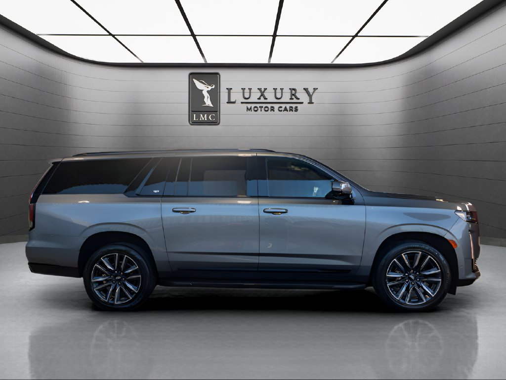 Used 2022 Cadillac Escalade ESV Sport w/ LPO, ONYX Package AWD/4WD image 9