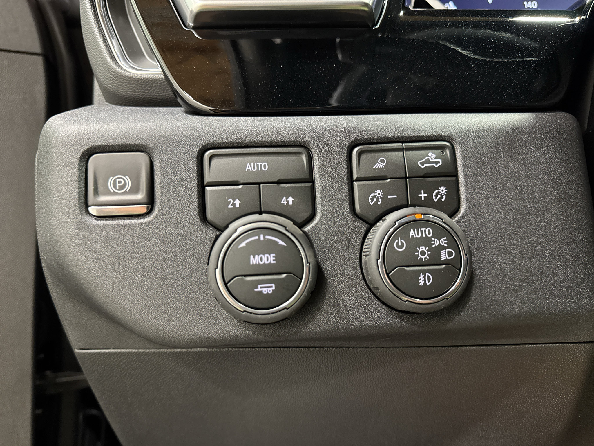 New 2026 Chevrolet Silverado 1500 RST w/ Redline Edition AWD/4WD image 29
