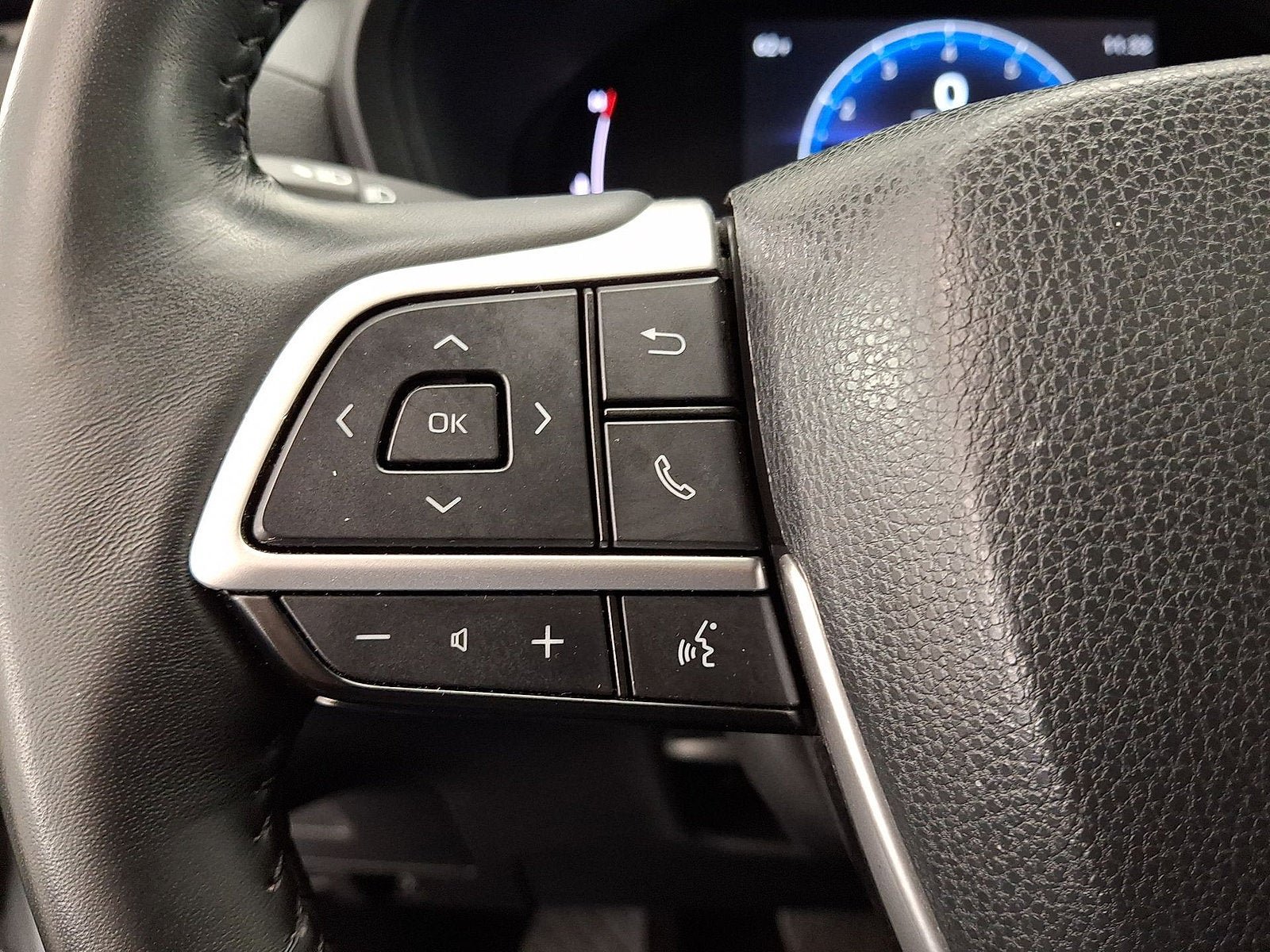 Certified 2024 Toyota Grand Highlander AWD image 9