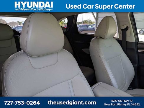 Certified 2024 Hyundai Tucson SEL w/ Convenience Package FWD image 6