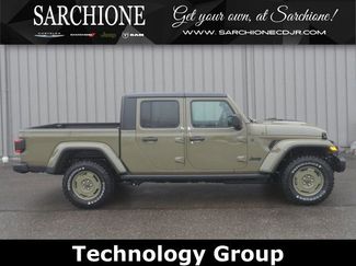 New 2026 Jeep Gladiator Sport video 1