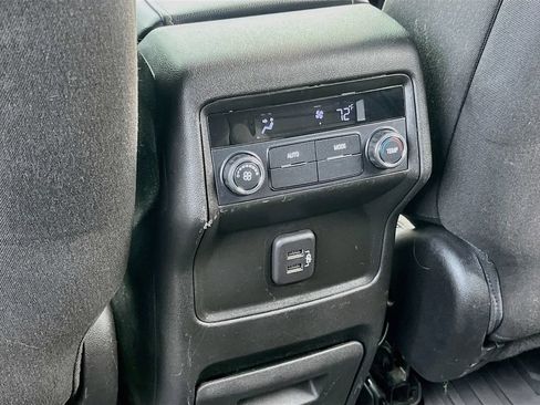 Used 2019 GMC Acadia SLE FWD image 23