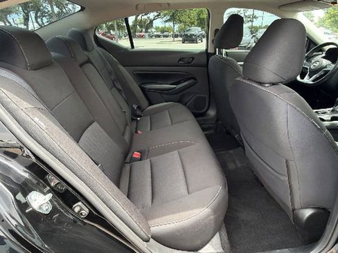 Used 2023 Nissan Altima 2.5 SV w/ SV Premium Package FWD image 38