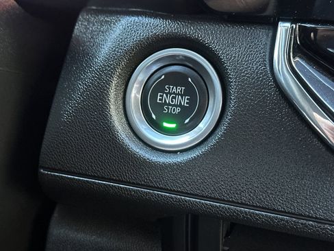 Used 2025 Chevrolet Colorado W/T image 20