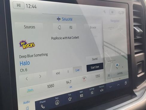 Used 2022 Ford F150 Lariat w/ Equipment Group 502A High image 12