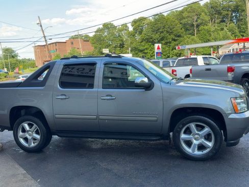 Used 2012 Chevrolet Avalanche LS w/ All-Star Edition AWD/4WD image 5