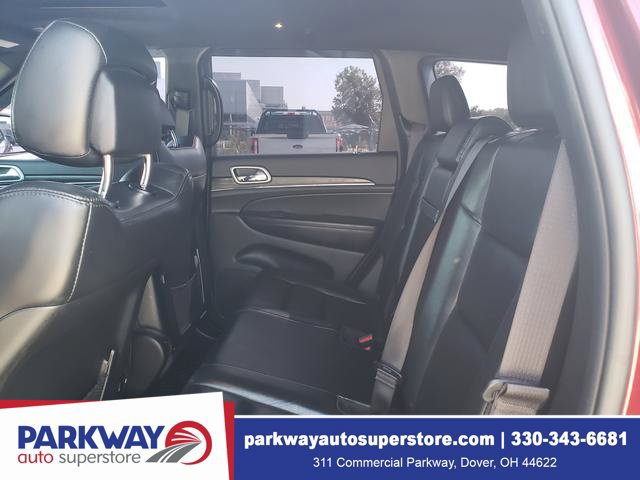 Used 2020 Jeep Grand Cherokee Limited w/ Premium Lighting Group AWD/4WD image 16