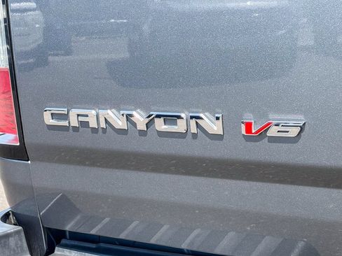 Used 2019 GMC Canyon W/T w/ Convenience Package RWD image 10