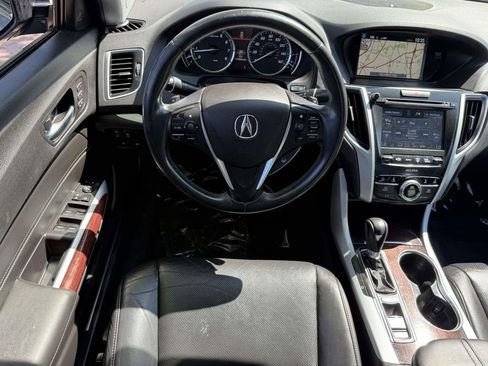 Used 2017 Acura TLX w/ Technology Package FWD image 10