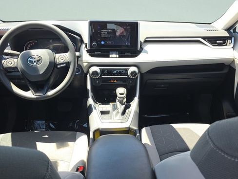Used 2024 Toyota RAV4 XLE w/ Convenience Package FWD image 11