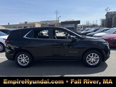 Used 2024 Chevrolet Equinox LT image 3