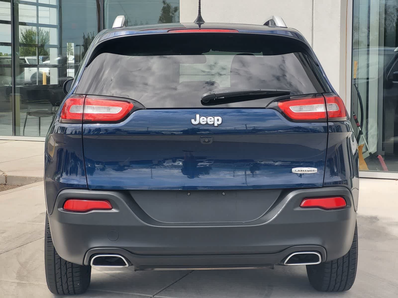 Used 2018 Jeep Cherokee Latitude Plus FWD image 6