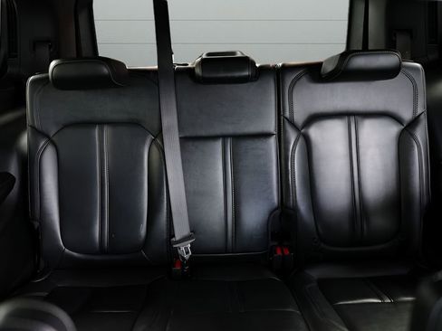 Used 2023 Jeep Wagoneer Series II image 62