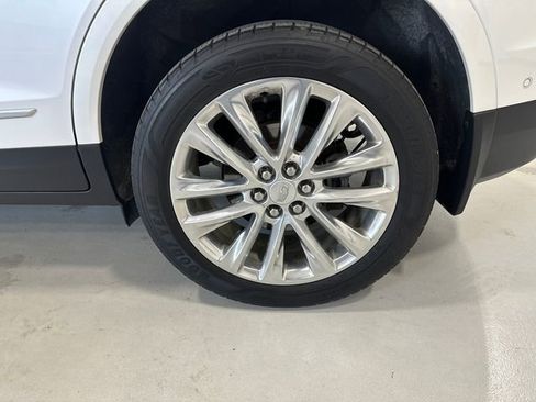 Used 2017 Cadillac XT5 Platinum w/ Driver Assist Package image 14