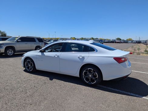 Used 2023 Chevrolet Malibu LT image 3