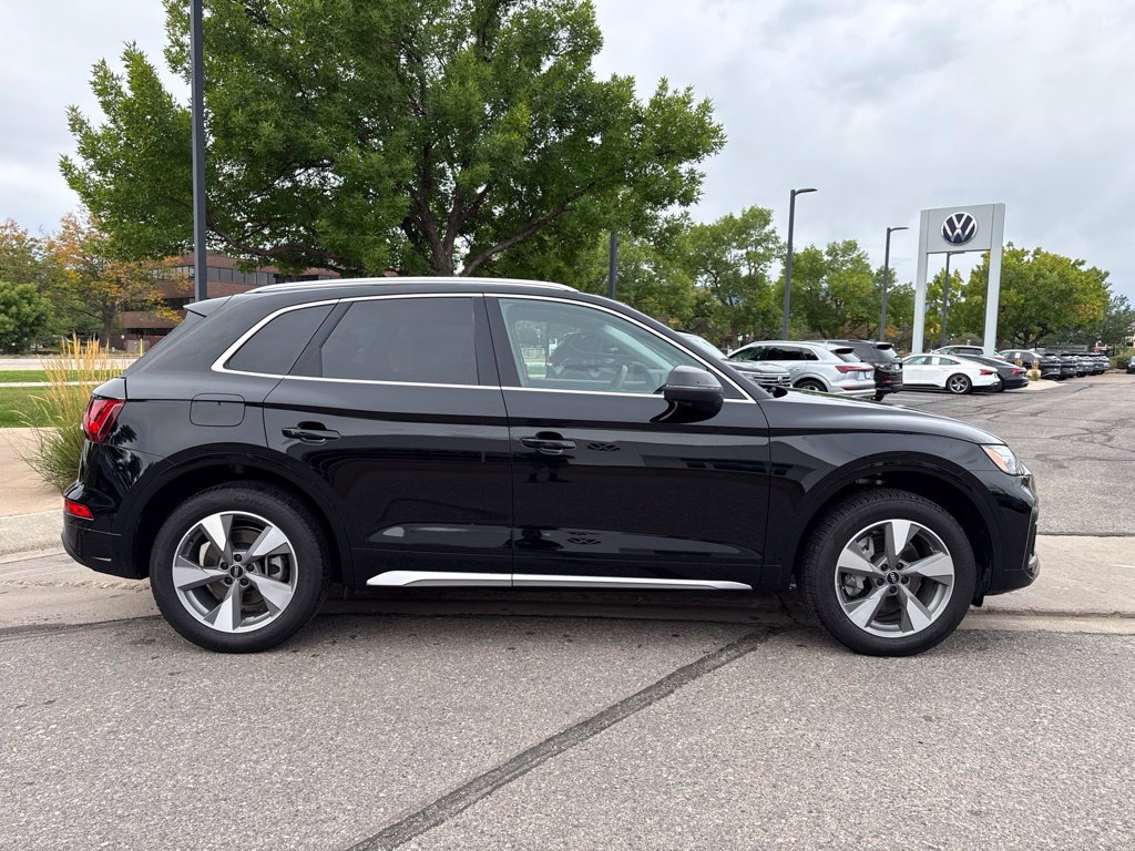 Used 2023 Audi Q5 2.0T Premium w/ Convenience Package AWD/4WD image 6
