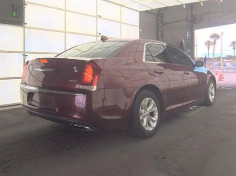 Used 2016 Chrysler 300 Limited RWD image 4
