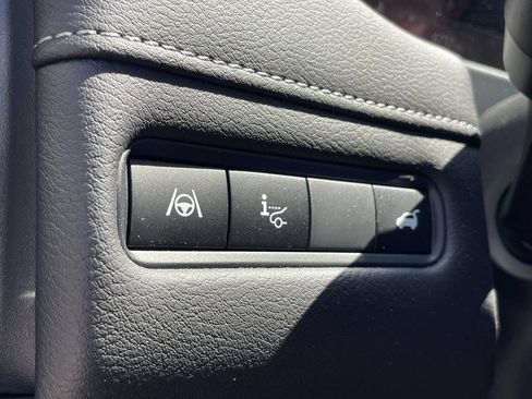Used 2026 Nissan Armada SL AWD/4WD image 25