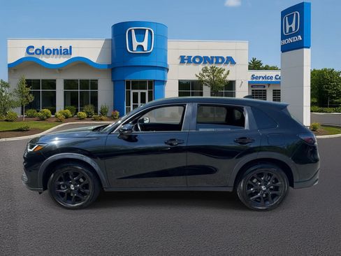 Used 2025 Honda HR-V Sport image 3