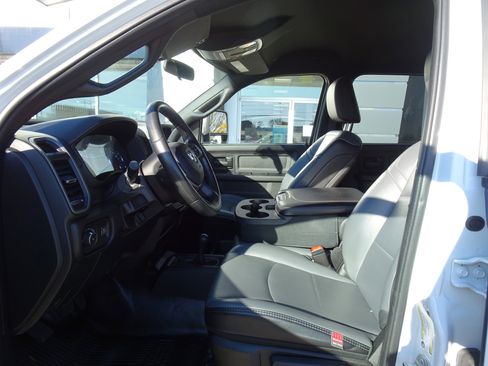 Used 2024 RAM 3500 Tradesman image 11