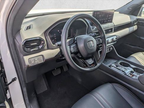Certified 2026 Honda Passport TrailSport Elite image 9