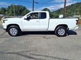 Used 2022 Nissan Frontier SV w/ Technology Package image 2
