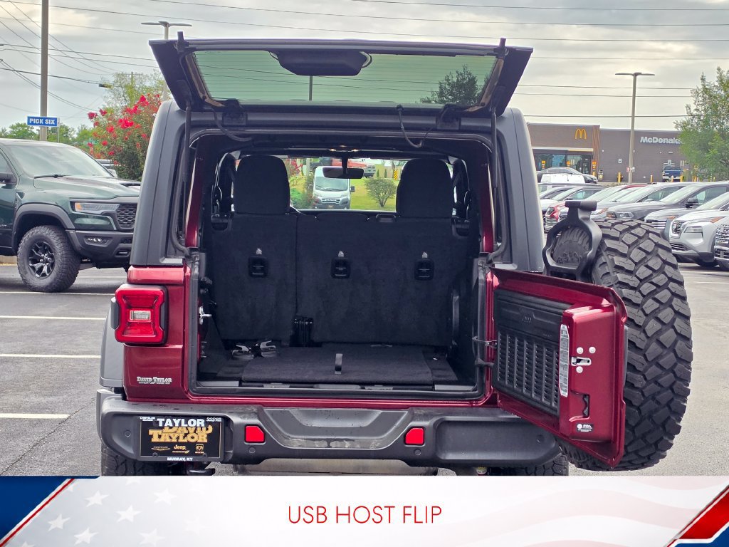 Used 2021 Jeep Wrangler Unlimited Sport AWD/4WD image 11