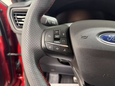 Used 2023 Ford Escape ST-Line w/ Tech Pack #1 AWD/4WD image 16