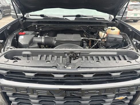 Used 2021 Chevrolet Silverado 2500 Custom w/ Custom Convenience Package image 28