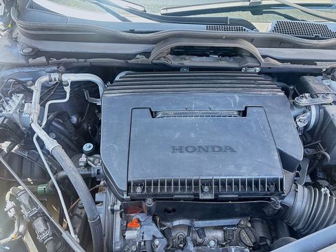 Used 2025 Honda Pilot Touring image 32