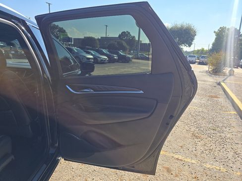 Used 2023 Buick Enclave Avenir w/ Avenir Technology Package image 18