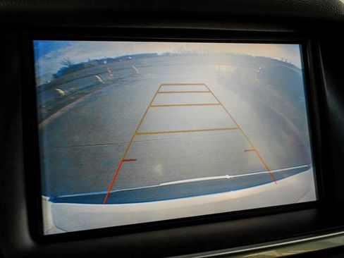 Used 2019 Chevrolet Suburban Premier image 32