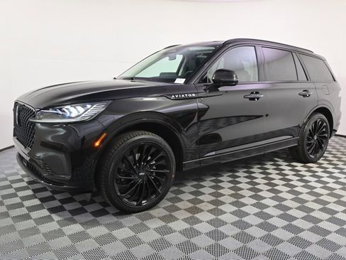New 2026 Lincoln Aviator Reserve image 2