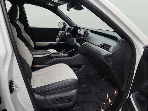 Used 2025 Lexus TX 500h AWD w/ Technology Package image 14